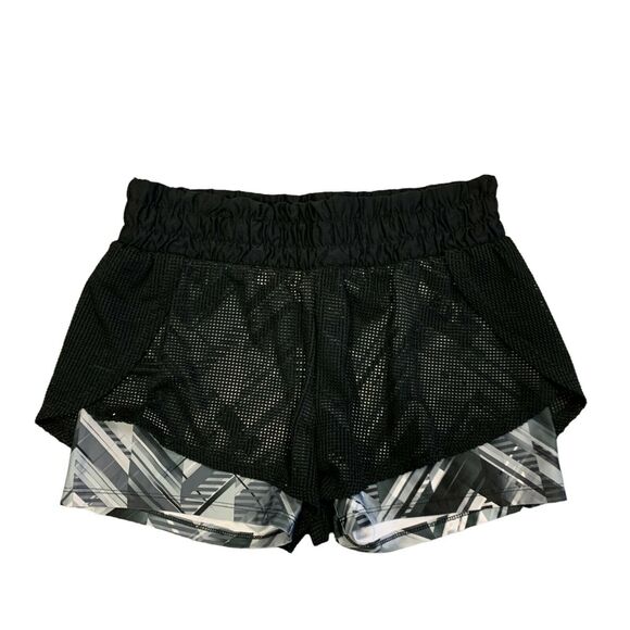 Marika 2 in 1 Running Shorts Womens M Medium Outer Mesh Athletic Stretch Workout - Picture 1 of 11